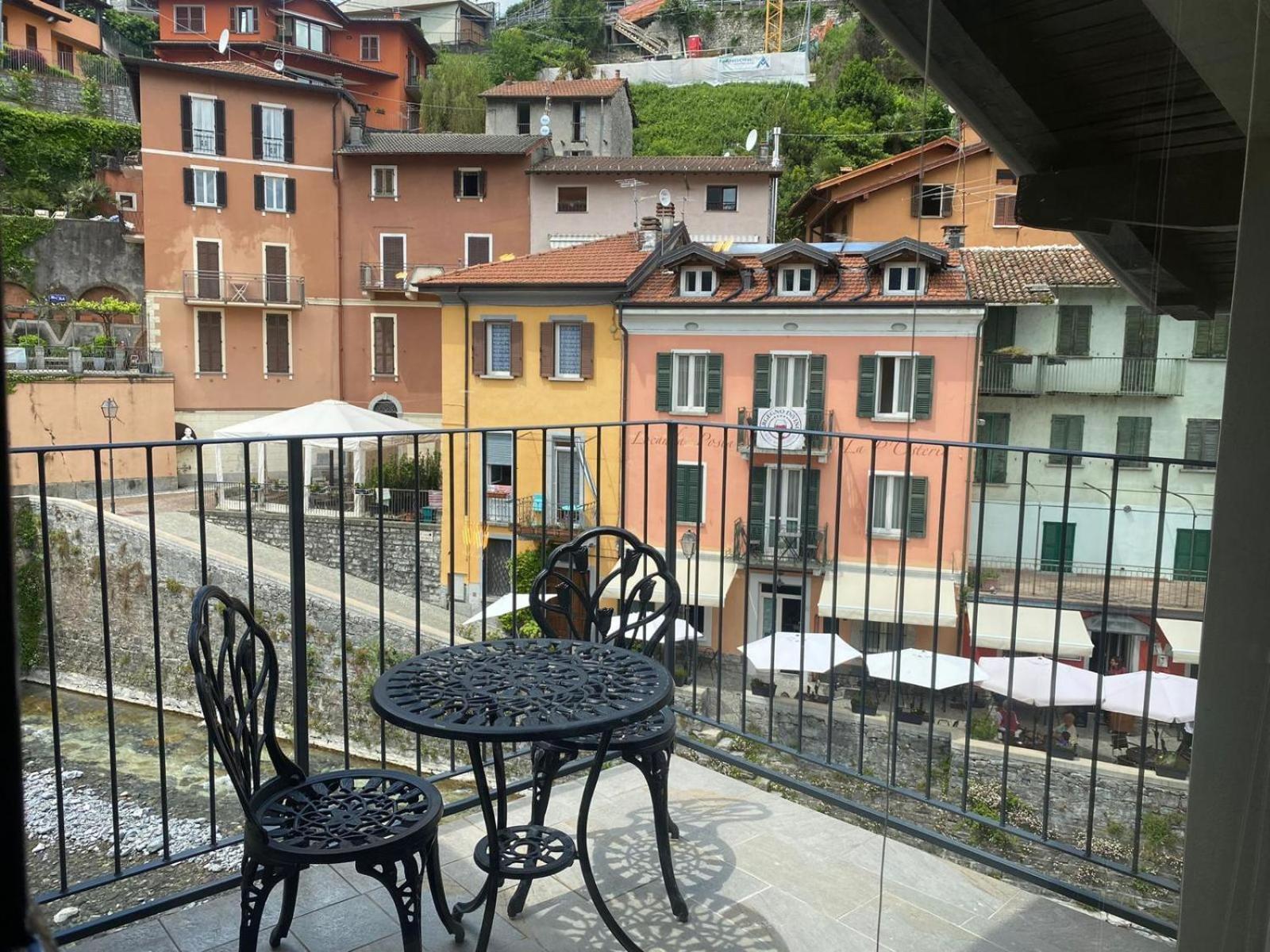 Argegno'S River - Central Apartment Lake View Camera foto