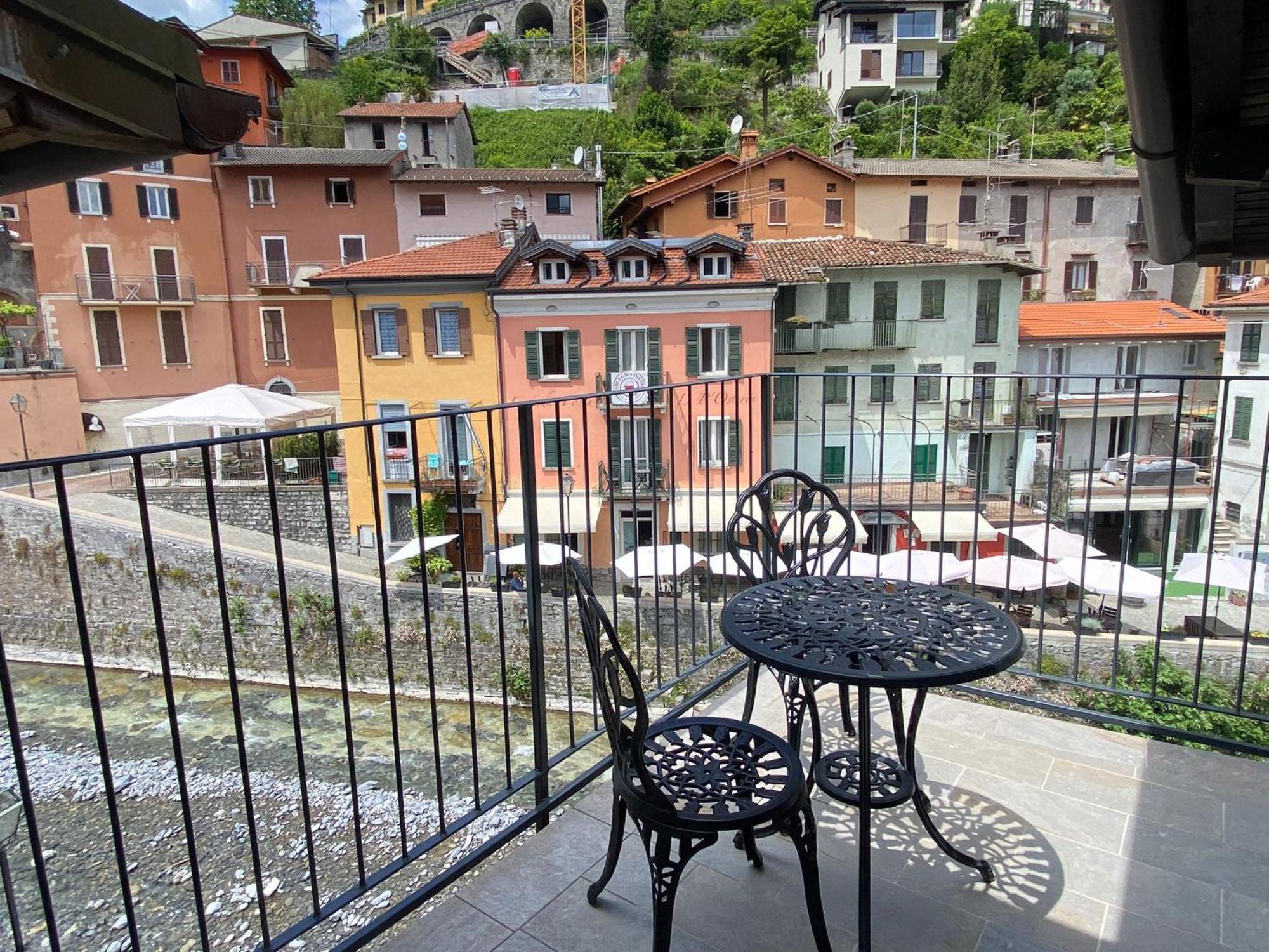 Argegno'S River - Central Apartment Lake View Camera foto