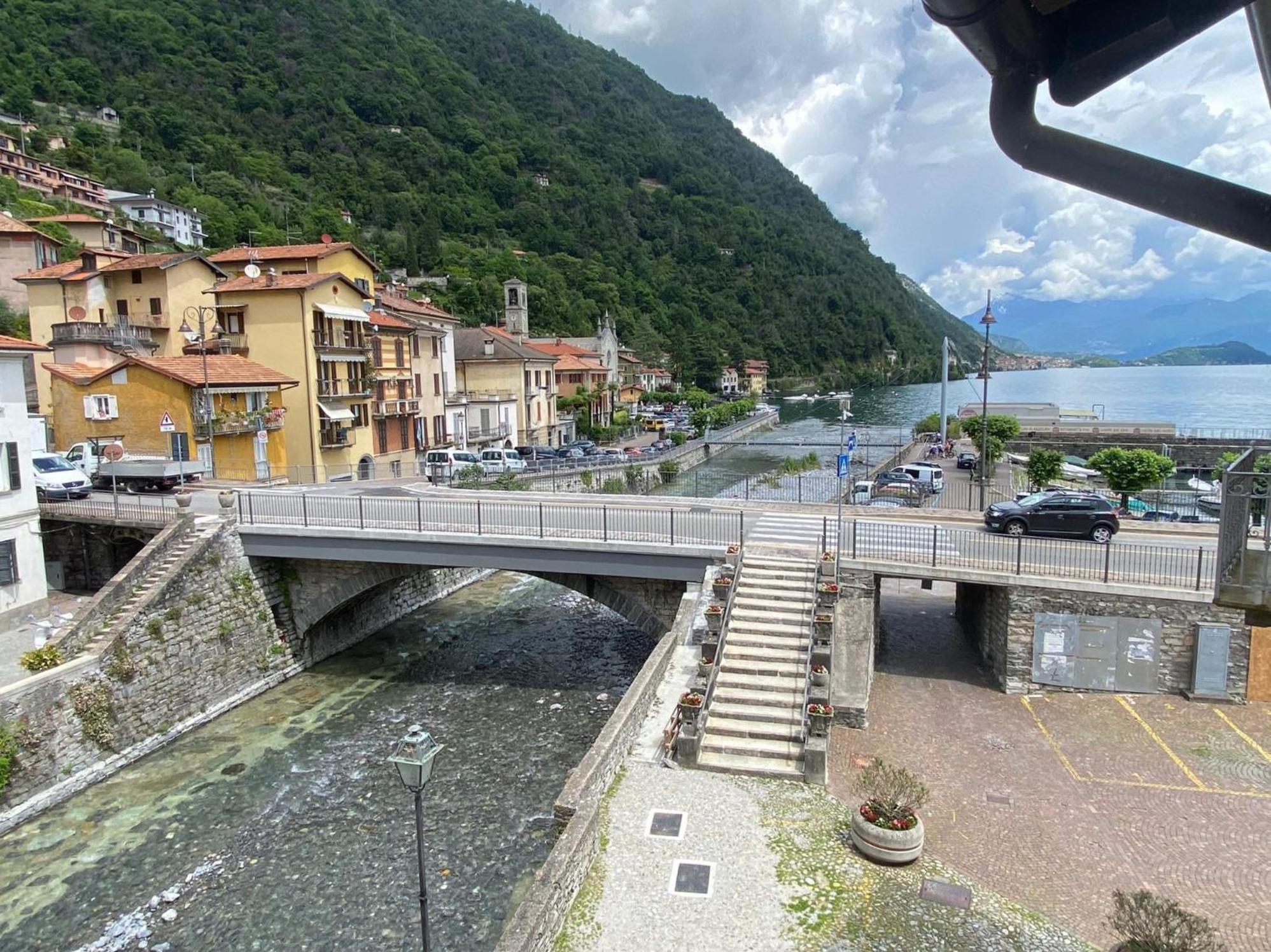 Argegno'S River - Central Apartment Lake View Camera foto